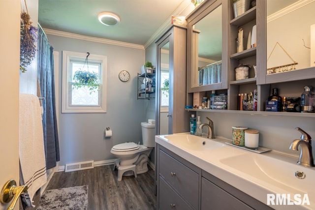 116 CIRCLE Drive, Herrin, IL 62948