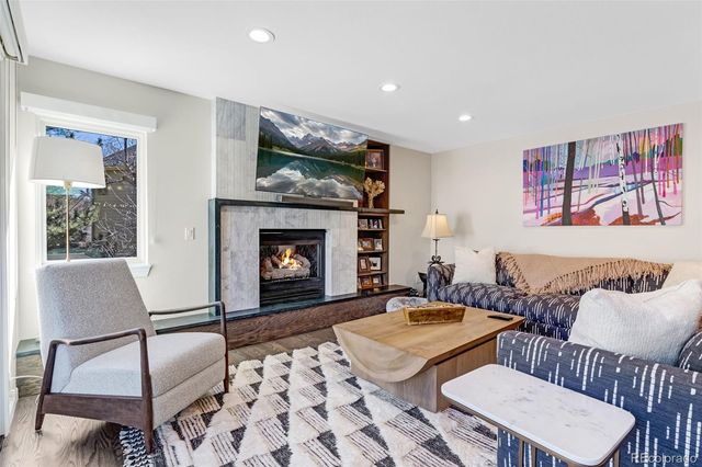 935 Meadow Run, Golden, CO 80403