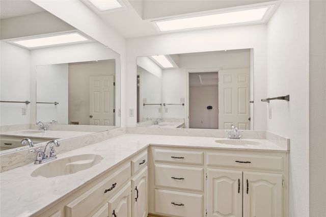 1312 Tiffany Lane, Commerce, TX 75428