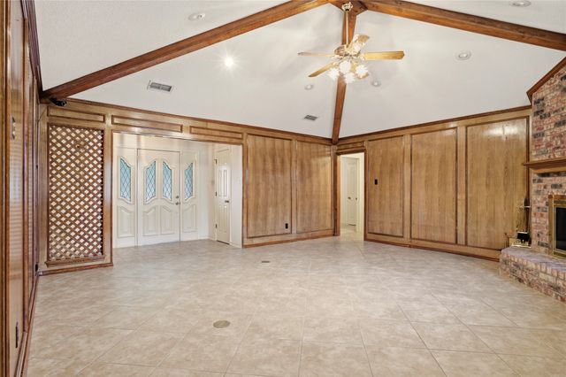 1312 Tiffany Lane, Commerce, TX 75428