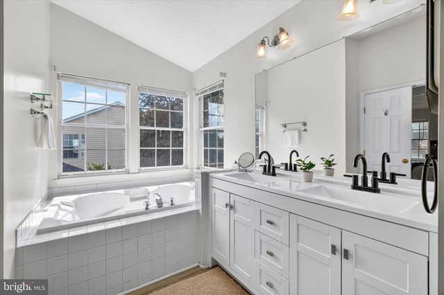 5348 SAINT JAMES PL, Frederick, MD 21703