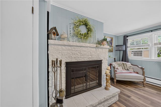 7 Englewood Road, Coventry, RI 02816
