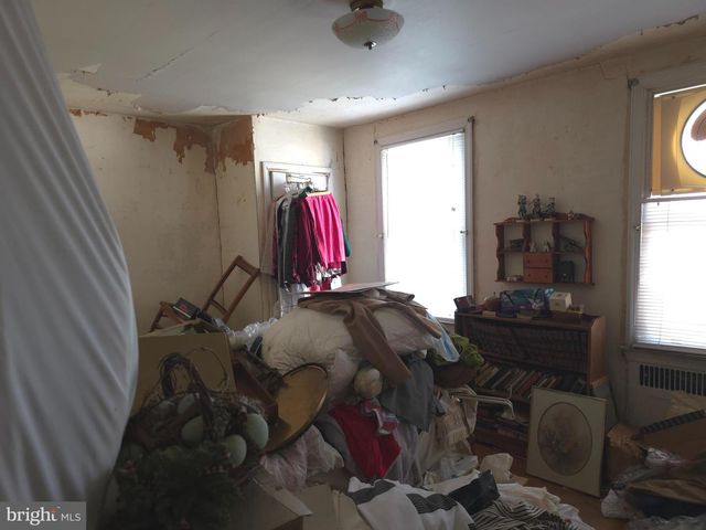 988 ALLENGROVE ST, Philadelphia, PA 19124