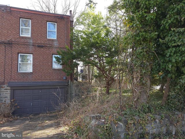 988 ALLENGROVE ST, Philadelphia, PA 19124