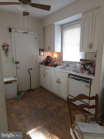 988 ALLENGROVE ST, Philadelphia, PA 19124