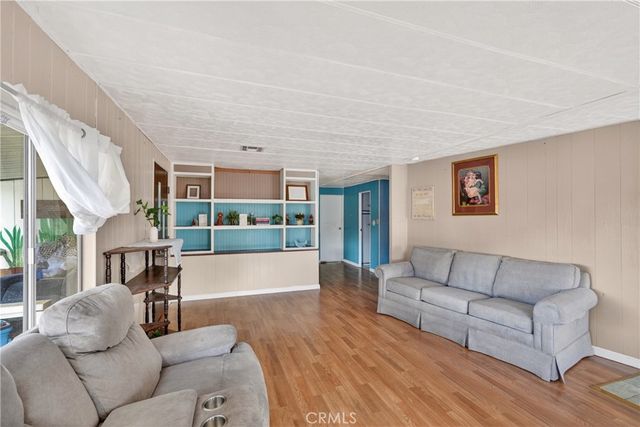 339 Altura Dr., Perris, CA 92570