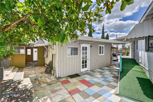 339 Altura Dr., Perris, CA 92570