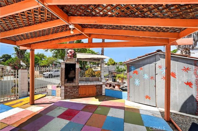 339 Altura Dr., Perris, CA 92570