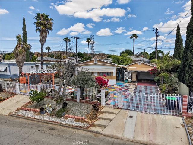 339 Altura Dr., Perris, CA 92570