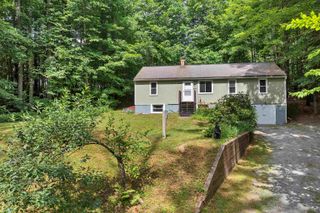 10 Sunrise Place, Hillsborough, NH 03244