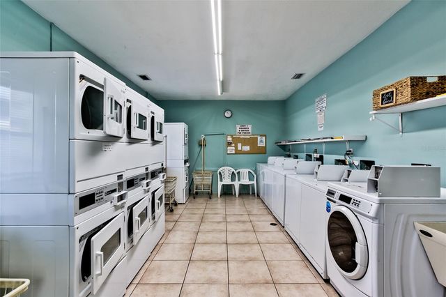 1815 SUNNY DRIVE E21, Bradenton, FL 34207