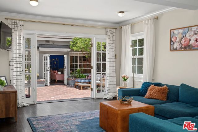 644 N Cherokee Avenue, Los Angeles, CA 90004