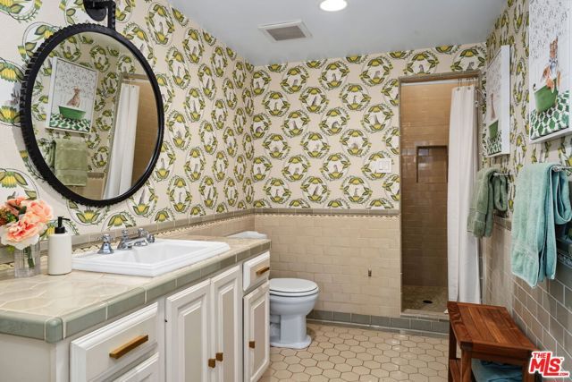 644 N Cherokee Avenue, Los Angeles, CA 90004