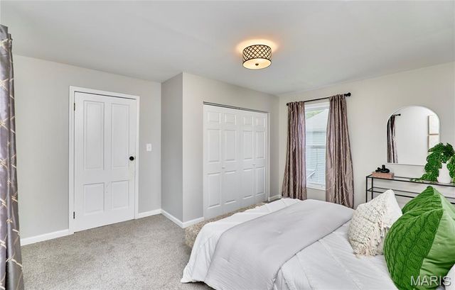225 Houston Street, St Charles, MO 63301