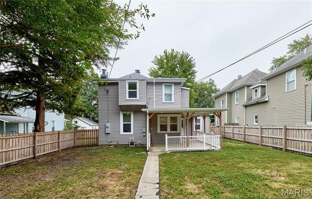 225 Houston Street, St Charles, MO 63301