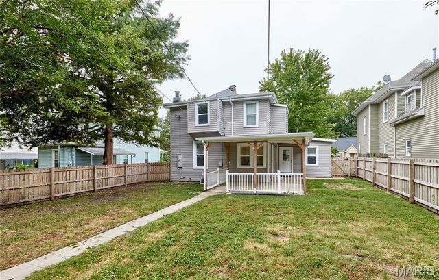 225 Houston Street, St Charles, MO 63301