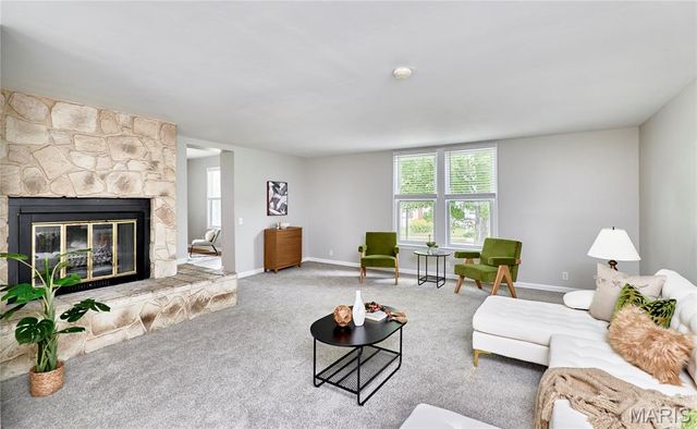225 Houston Street, St Charles, MO 63301