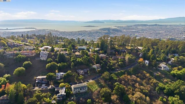 8421 Wildcat Dr, El Cerrito, CA 94530