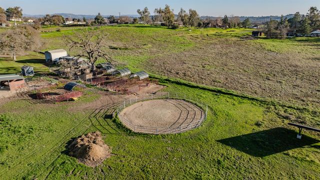 267 Breaker Way, Burson, CA 95225