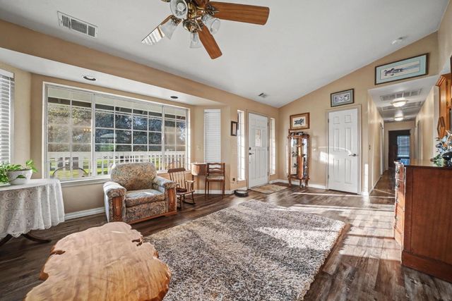 267 Breaker Way, Burson, CA 95225