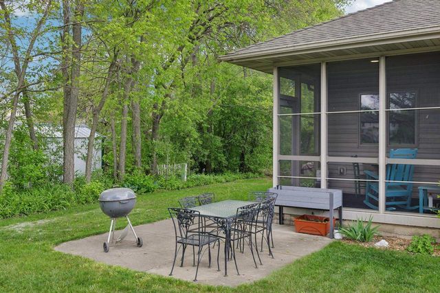 738 8th Street, Prairie Du Sac, WI 53578