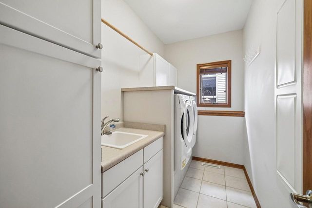 738 8th Street, Prairie Du Sac, WI 53578