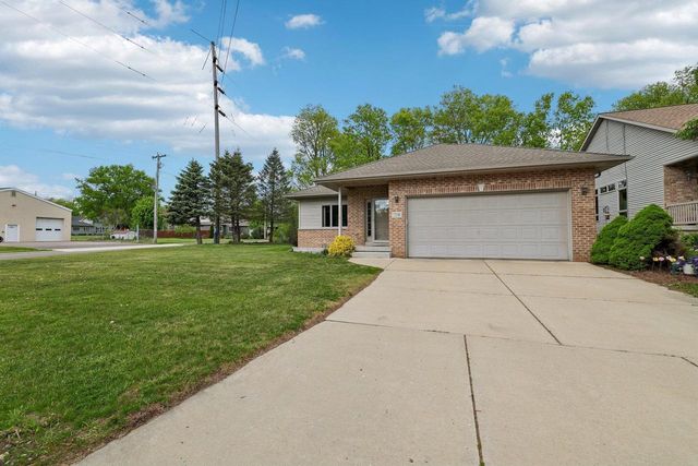 738 8th Street, Prairie Du Sac, WI 53578