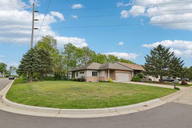 738 8th Street, Prairie Du Sac, WI 53578