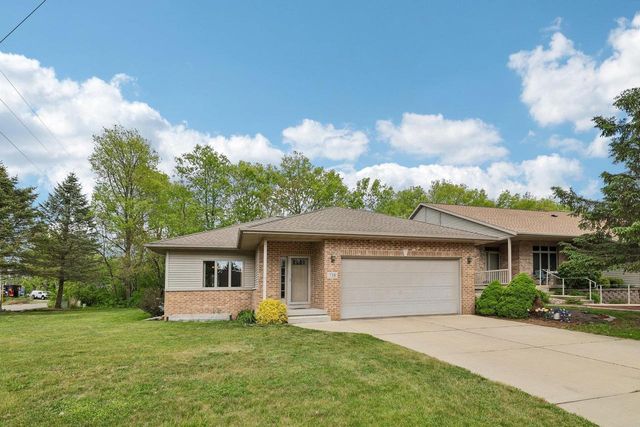 738 8th Street, Prairie Du Sac, WI 53578