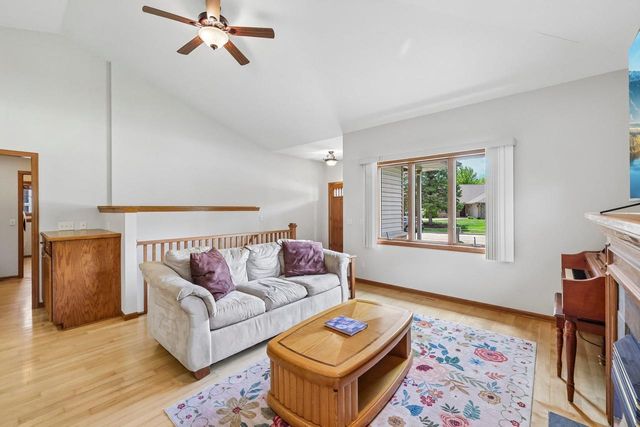 738 8th Street, Prairie Du Sac, WI 53578
