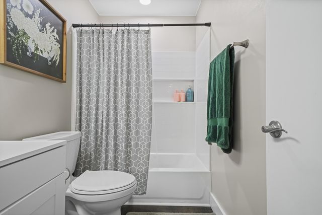 39 9th Street, Shalimar, FL 32579
