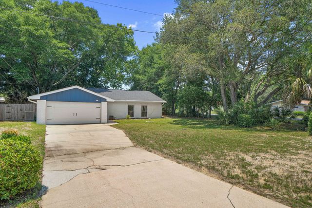 39 9th Street, Shalimar, FL 32579