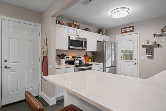 39 9th Street, Shalimar, FL 32579