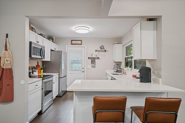 39 9th Street, Shalimar, FL 32579