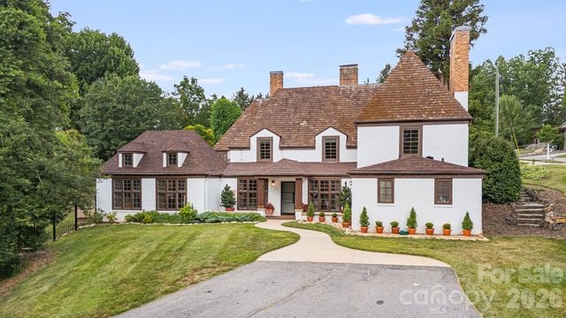 42 Cranford Road, Asheville, NC 28806