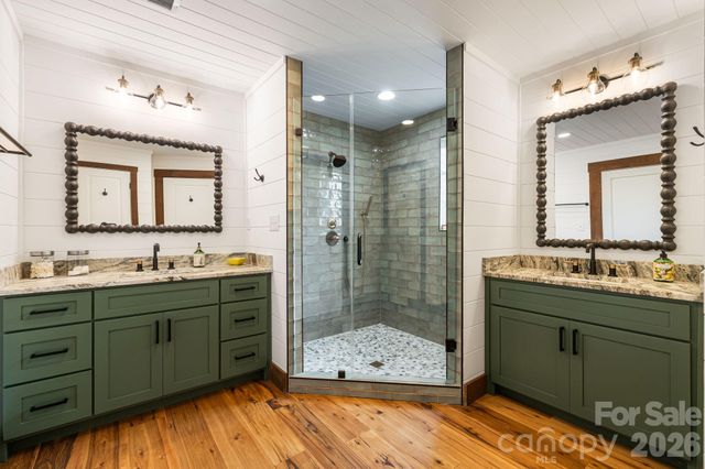 42 Cranford Road, Asheville, NC 28806