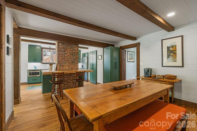 42 Cranford Road, Asheville, NC 28806
