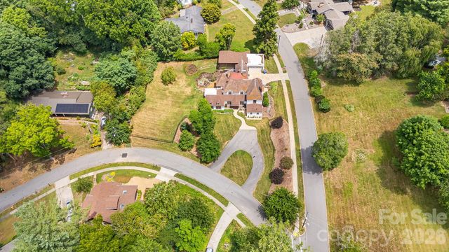 42 Cranford Road, Asheville, NC 28806
