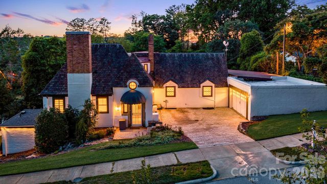 42 Cranford Road, Asheville, NC 28806
