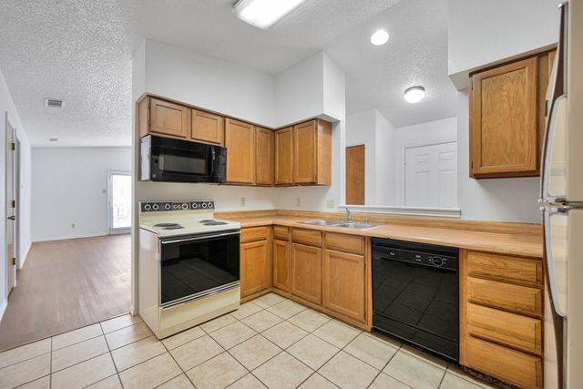 4503 Fairgate Dr, Midland, TX 79707