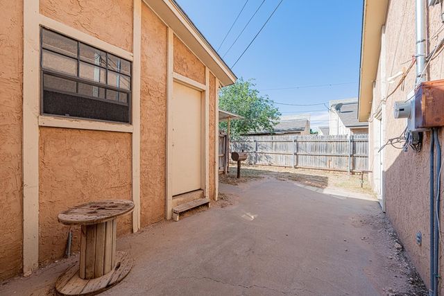 4503 Fairgate Dr, Midland, TX 79707