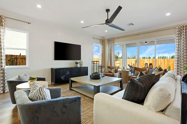 2278 Dilip Dr, Manteca, CA 95337