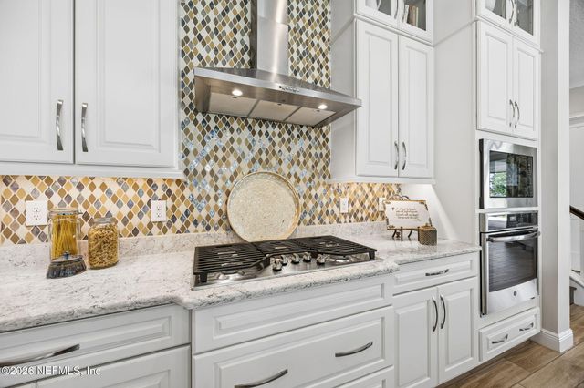 713 RUM RUNNER Way, St. Johns, FL 32259