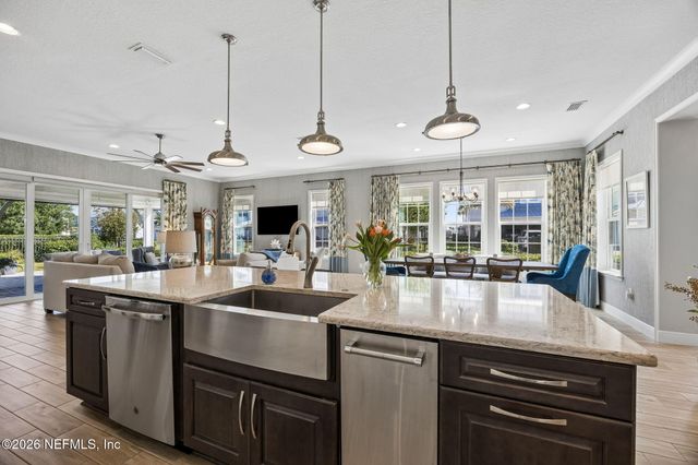 713 RUM RUNNER Way, St. Johns, FL 32259
