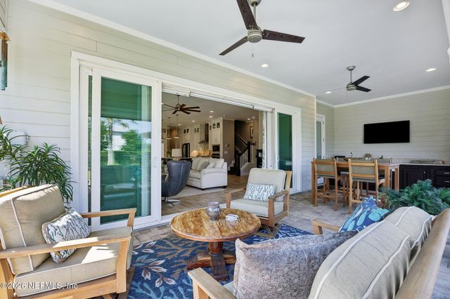 713 RUM RUNNER Way, St. Johns, FL 32259