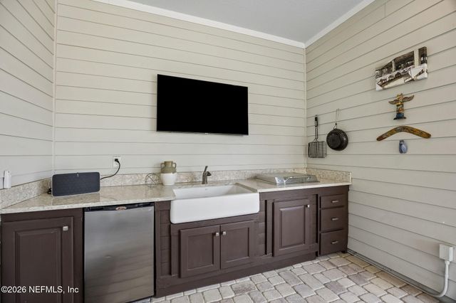 713 RUM RUNNER Way, St. Johns, FL 32259