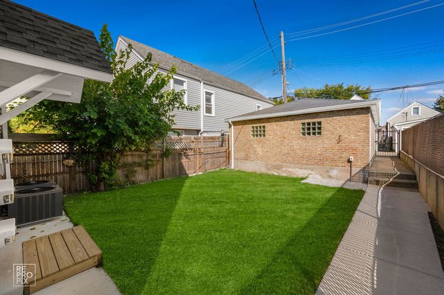 1624 W pershing Road, Chicago, IL 60609