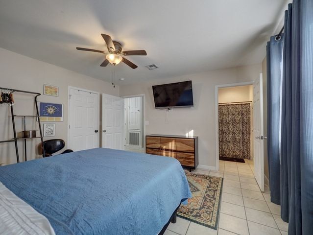 108 Sweet Bay St, Rockport, TX 78382