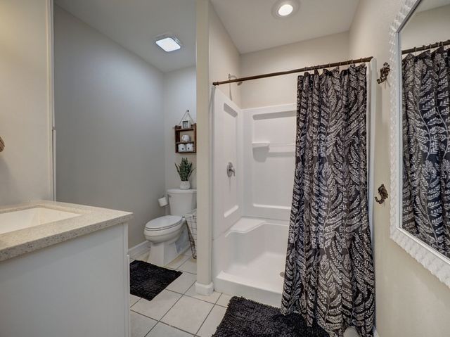 108 Sweet Bay St, Rockport, TX 78382