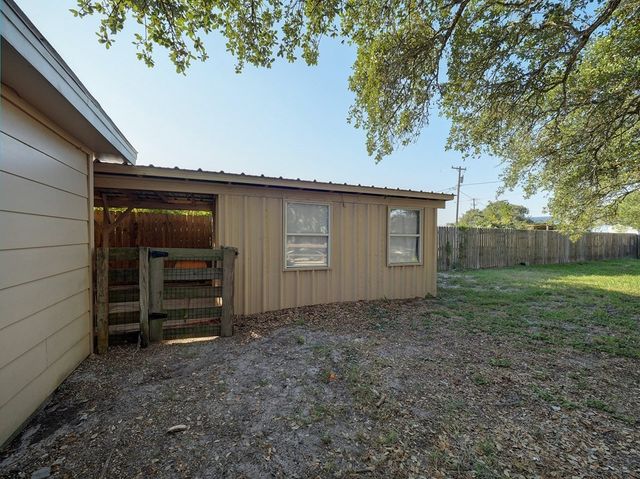 108 Sweet Bay St, Rockport, TX 78382